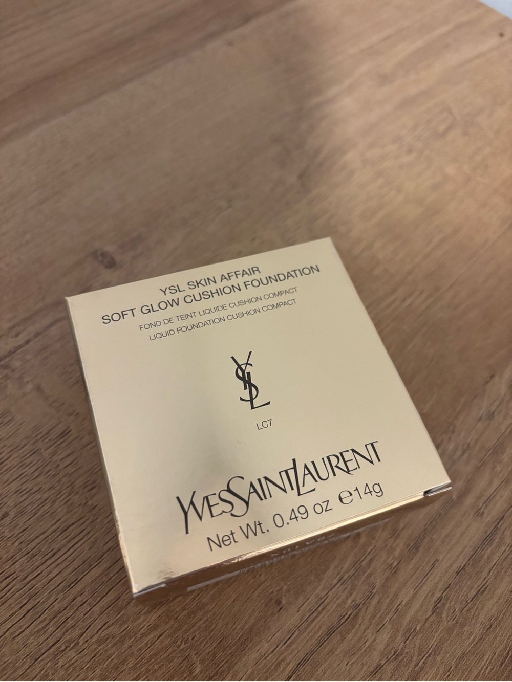 YSL Skin Affair Soft Glow Cushion Foundation - LC7 Light Cool
